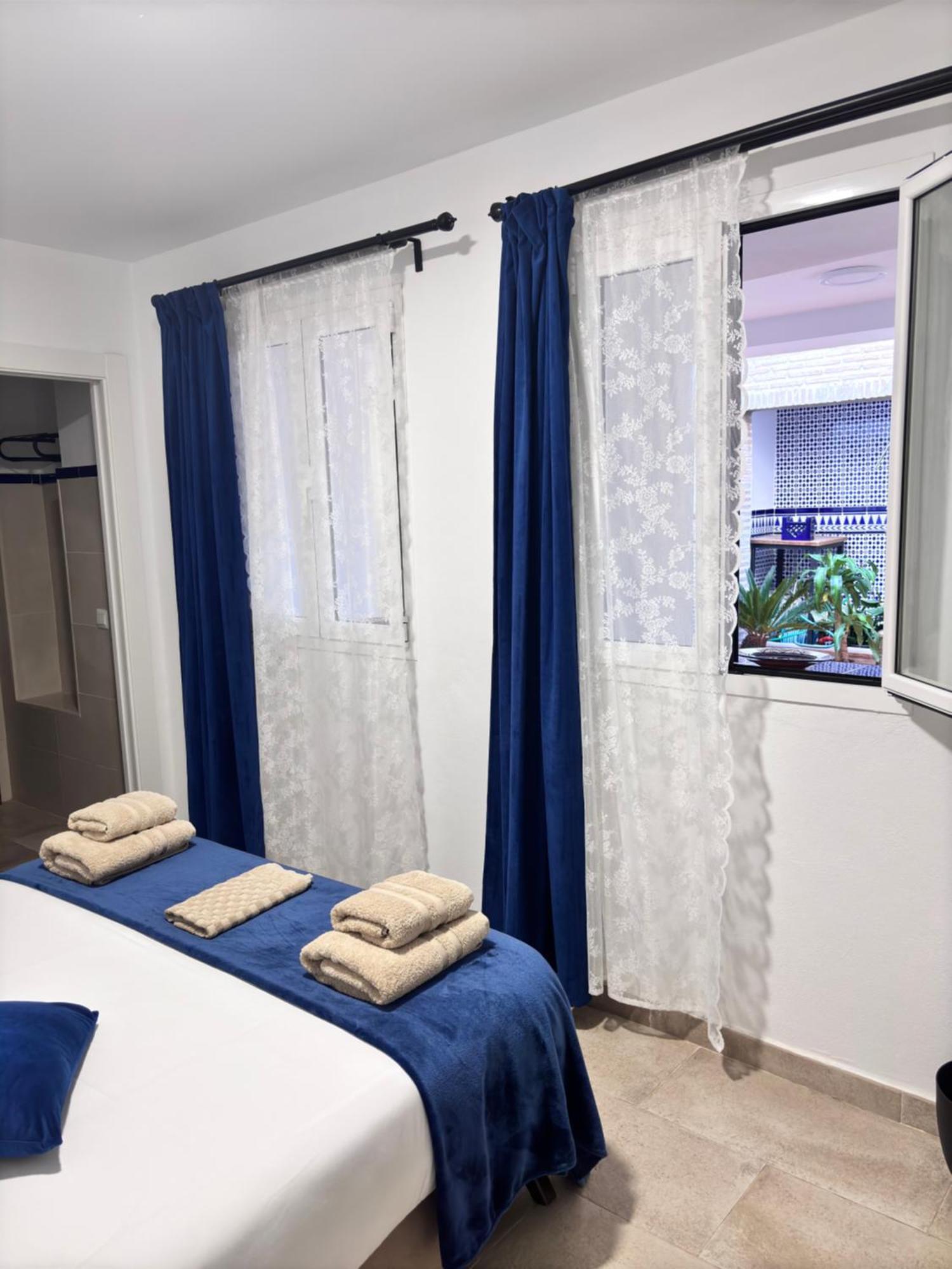 Shanti'S Andalusian Rooms Malaga Exterior photo
